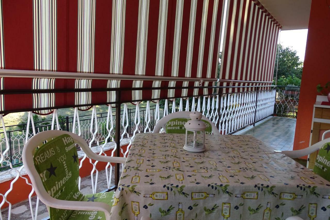 Apartment Parenzana Bibali 65 A 52460-בוג'ה מראה חיצוני תמונה